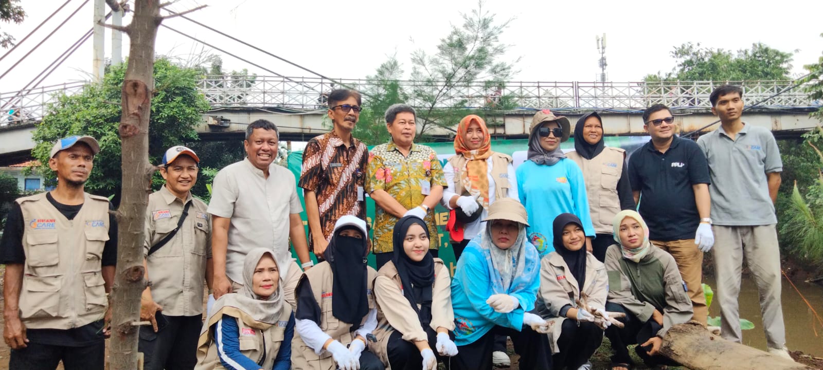 Menanam Pohon 4